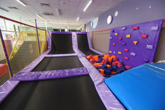 Батутна арена