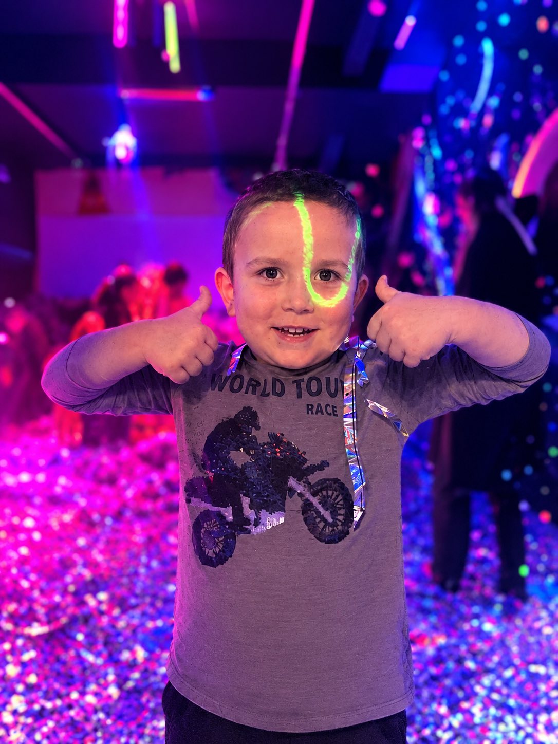 Silver disco (в срібному конфеті)